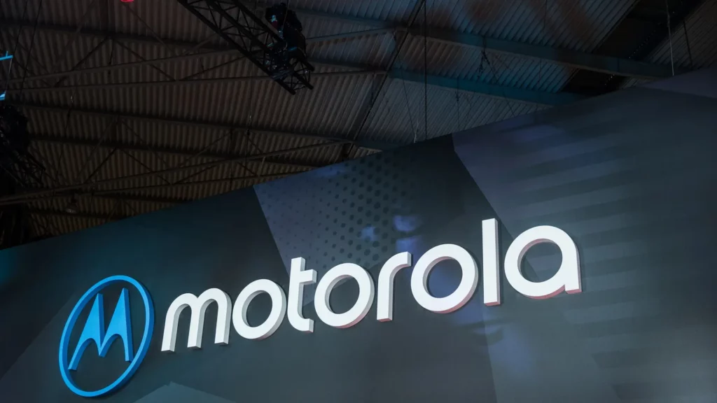 Электронный журнал «Наука и технологии» | Motorola рассказала о качествах своей новой модели смартфона Электронный журнал «Наука и технологии» | Motorola рассказала о качествах своей новой модели смартфона